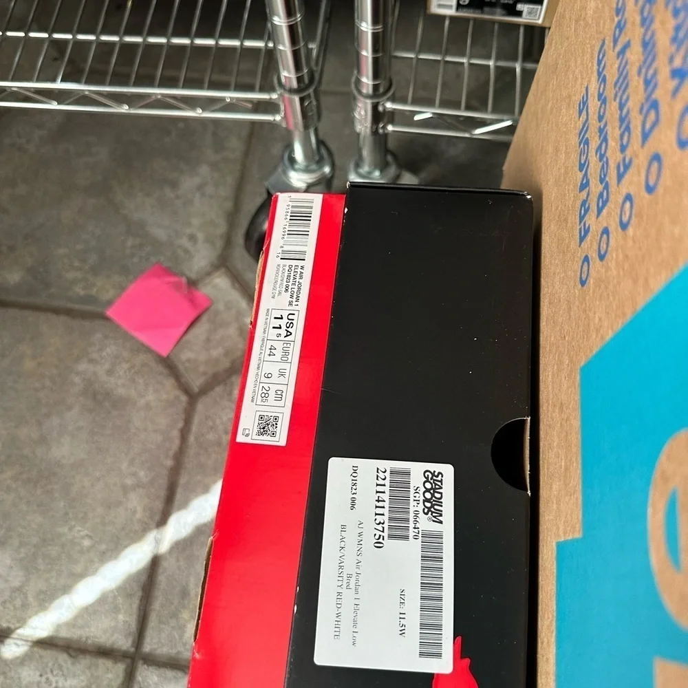 Jordan 1 low OG bred